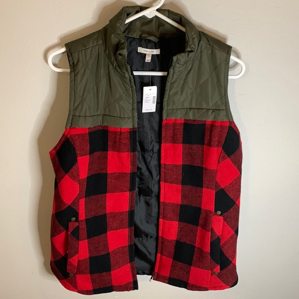 Brand new maurices puffer vest size small with tags